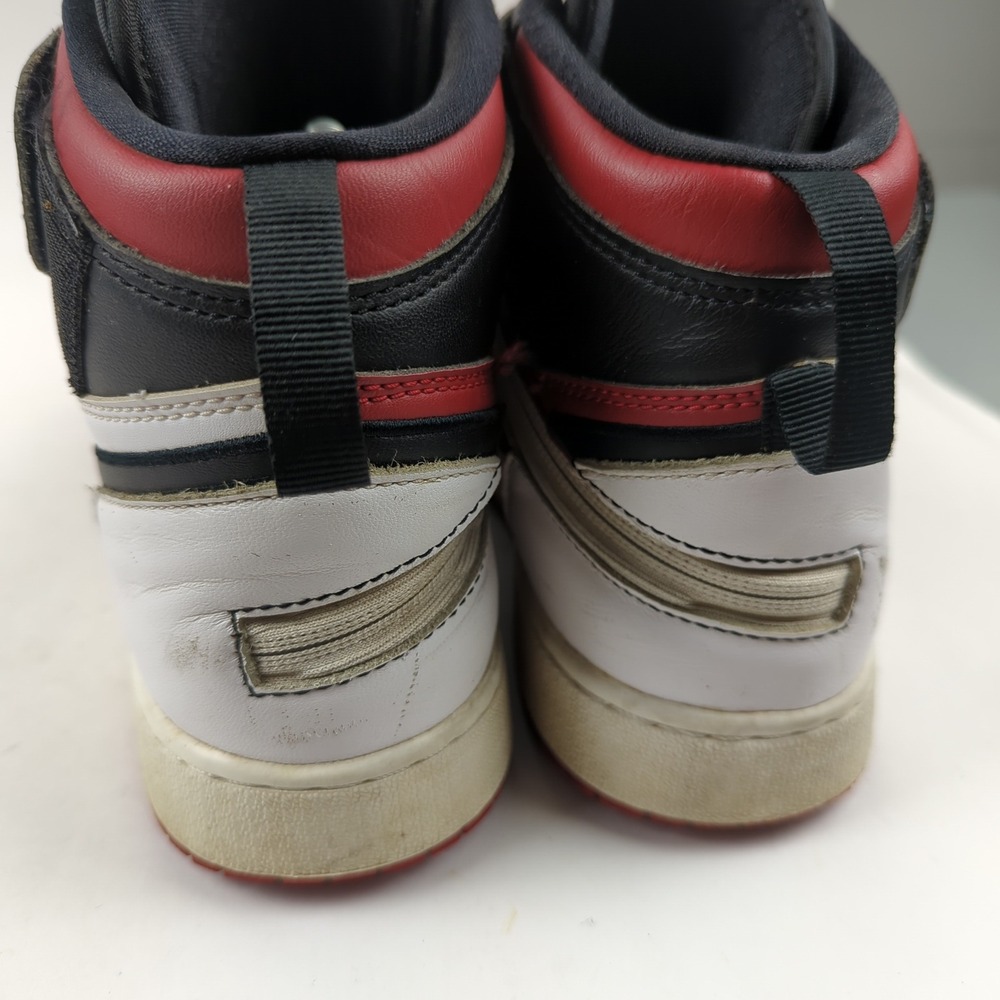 Nike‎ Air Jordan 1 High FlyEase Youth 7Y Basketball Sneakers Black White Red - Picture 3 of 8